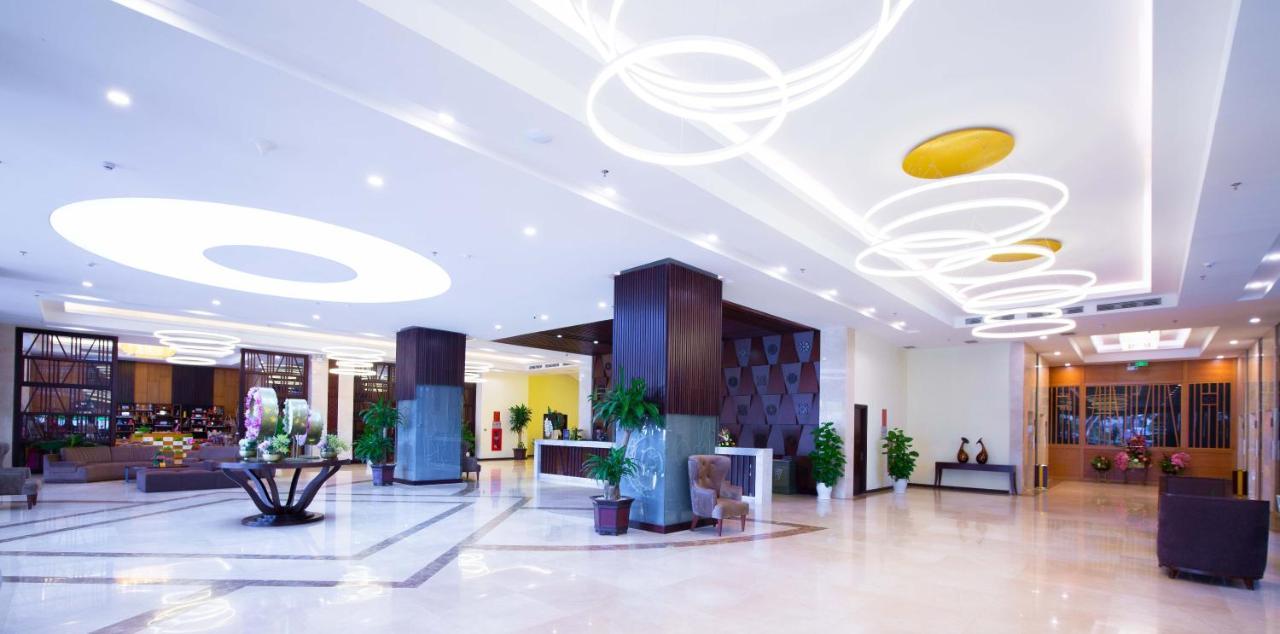Muong Thanh Luxury Buon Ma Thuot Hotel Esterno foto