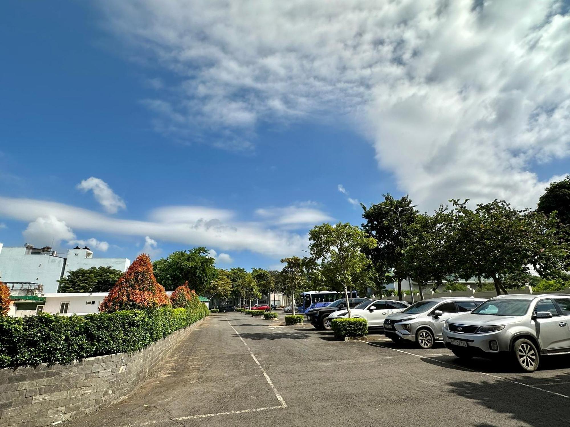 Muong Thanh Luxury Buon Ma Thuot Hotel Esterno foto