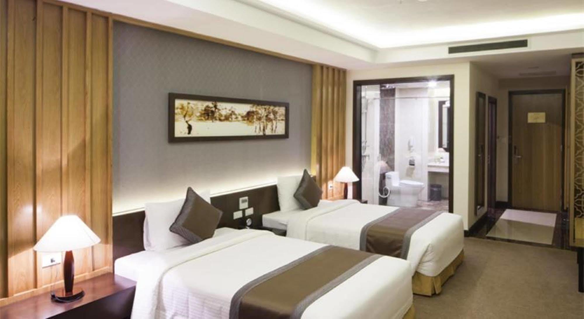Muong Thanh Luxury Buon Ma Thuot Hotel Esterno foto